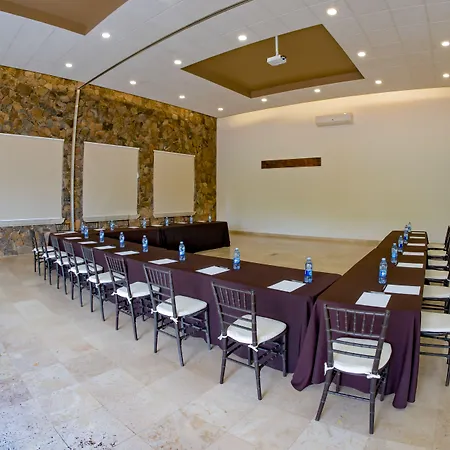 Hotel Villa Mexicana Golf&Equestrian Resort-2