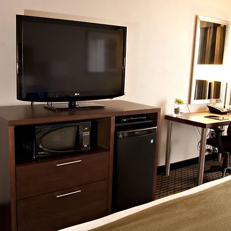 Holiday Inn Express Pembroke By Ihg-3