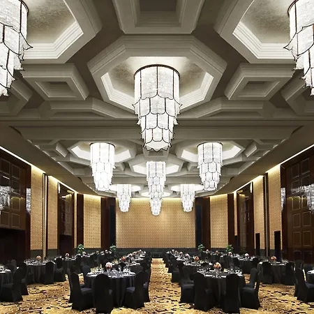 Sheraton Shanghai Waigaoqiao Hotel-2