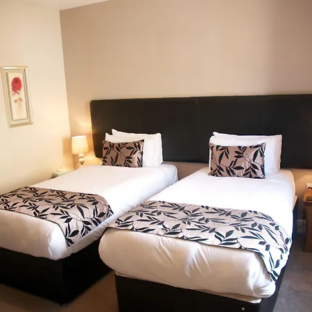 The Three Horseshoes Hotel-2