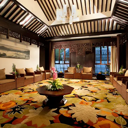 Banyan Tree Tengchong-2