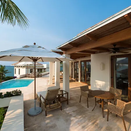 Las Verandas Hotel & Villas-3