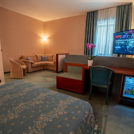 Hotel Diana-3