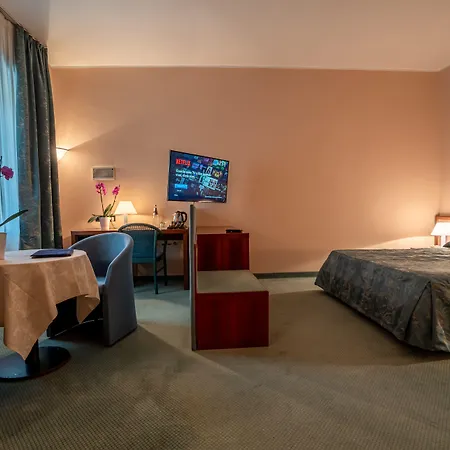 Hotel Diana-3