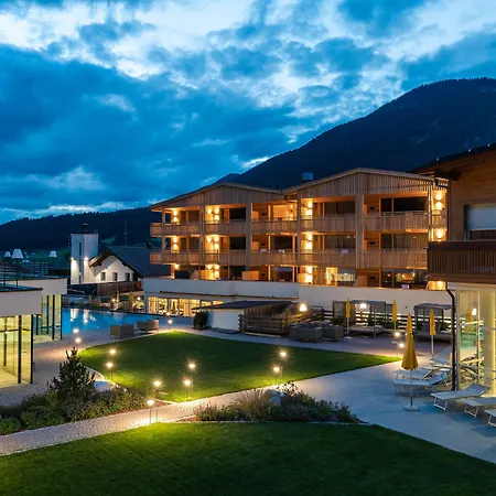 Alpine Nature Hotel Stoll-2