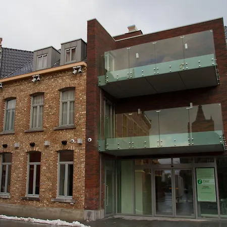 Hotel De Boskar Peer-2