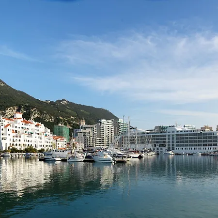 Sunborn Gibraltar-3