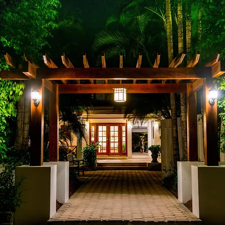 Victoria House Resort & Spa-3
