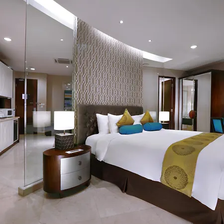 The Grove Suites By Grand Aston-3