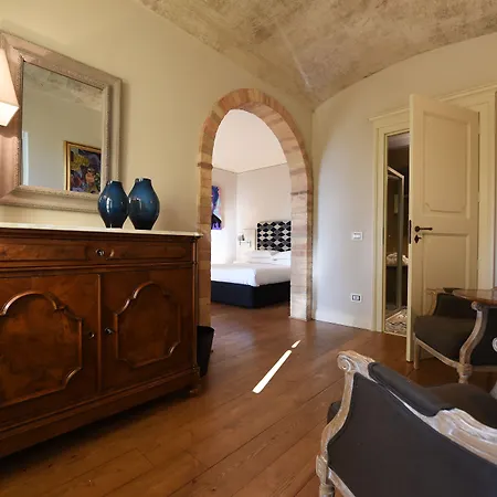 Villa Fontana Relais Suite & Spa-2