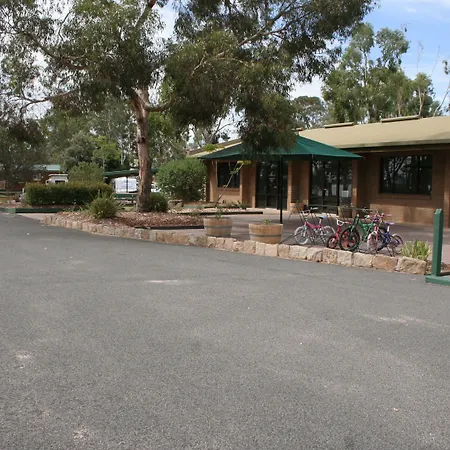 Lake Fyans Holiday Park-3