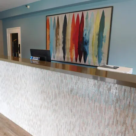 Wave Street Inn-3