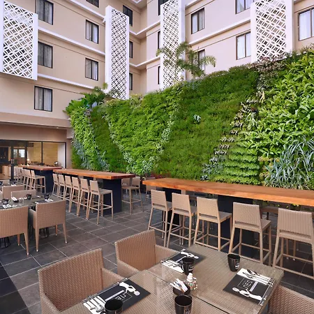 The Alana Hotel & Conference Center Malioboro Yogyakarta By Aston-3