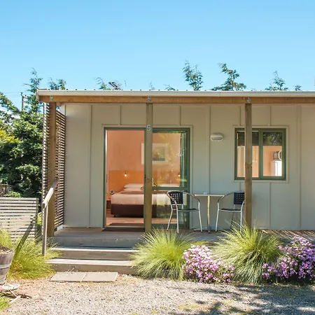 Martinborough Top 10 Holiday Park-3