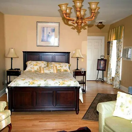 Lynwood Inn-2