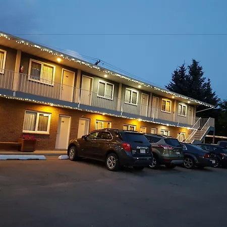 Econo Lodge Inn & Suites-2