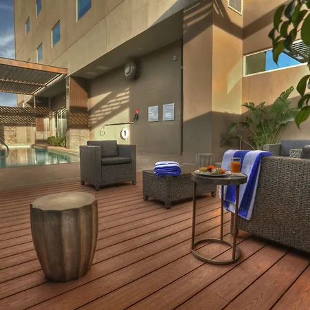 Holiday Inn Express & Suites Mexicali By Ihg-2
