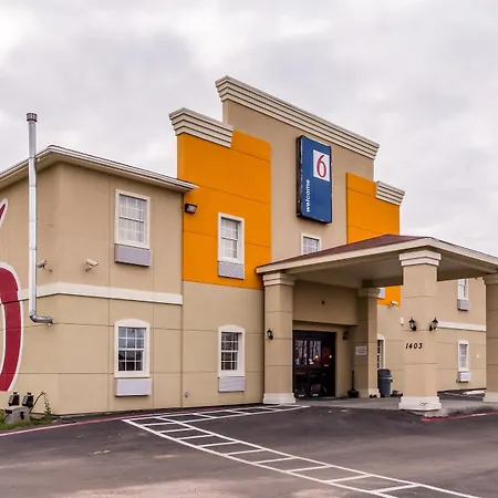 Motel 6-Jourdanton, Tx-2