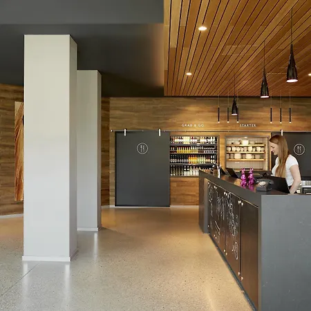 Moxy Munich Airport-3