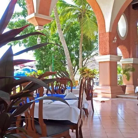 Canadian Resort Huatulco-2