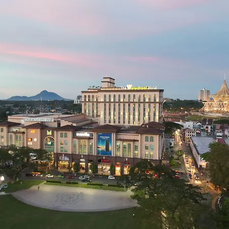 The Waterfront Hotel Kuching-2