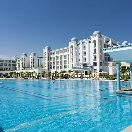 Concorde Green Park Palace-2
