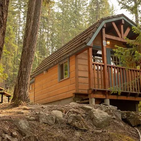 Halcyon Hot Springs Resort-3
