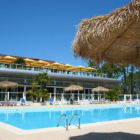 Azureva Club Ronce Les Bains-2