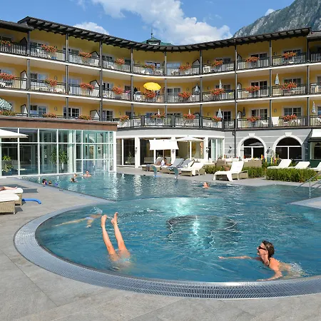 Post Family Resort-2