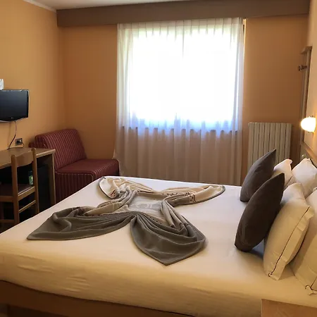 Olimpia Hotel-2