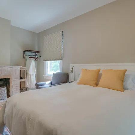 Lakehouse Inn-3