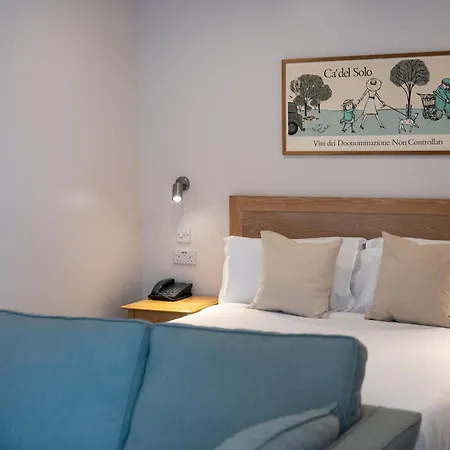 County Hotel-2