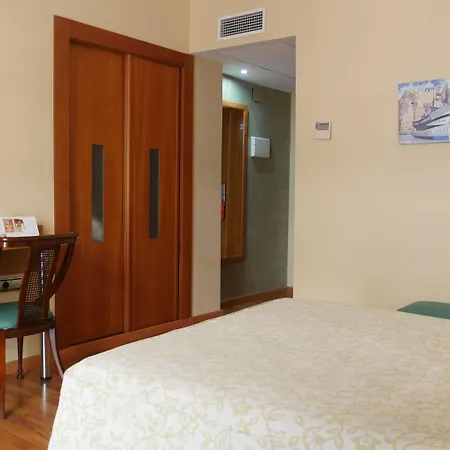 Hotel Rusadir-3