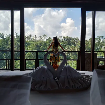 Suarapura Resort & Spa-3