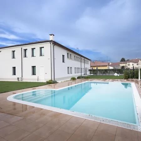 Villa Solaris Hotel & Residence-3