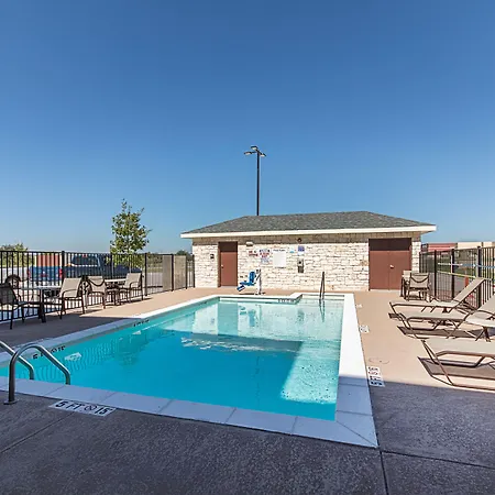 Comfort Suites Kyle-3
