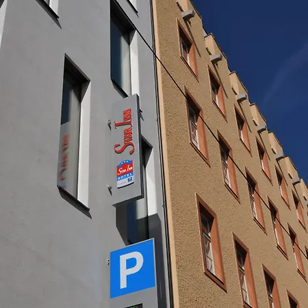 Leonardo Boutique Hotel Linz City Center-3