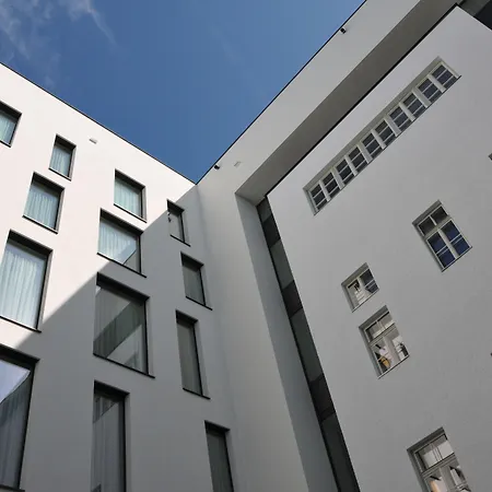 Leonardo Boutique Hotel Linz City Center-2