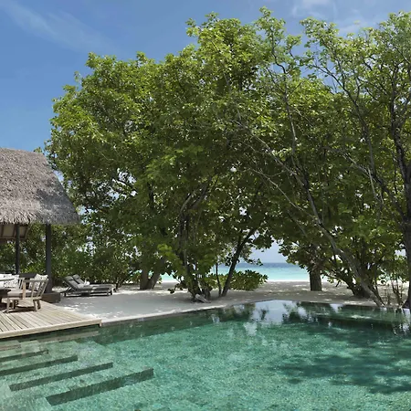 Vakkaru Maldives - Luxury Private Island Resort-3