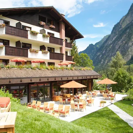 Familienhotel Lagant-3