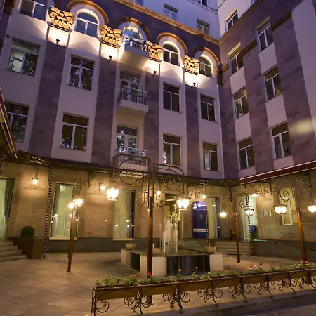Central Hotel Yerevan-2
