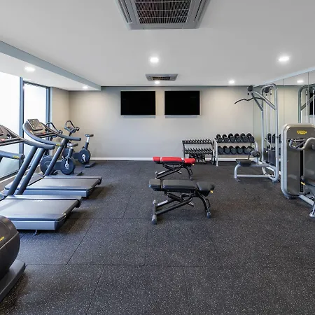 Meriton Suites Sydney Airport-3