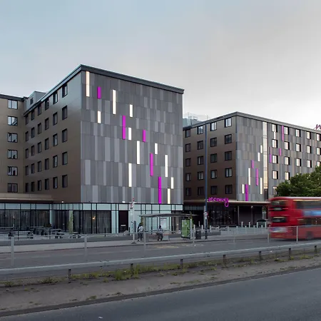 Moxy London Heathrow Airport-2