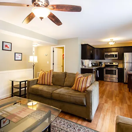 The Dahlonega Square Hotel-2