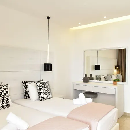 Tropicana Suites & Villas Mykonos-3
