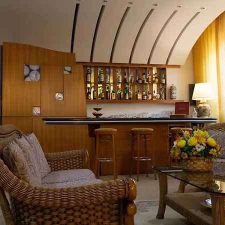 Hotel Maddaloni-2