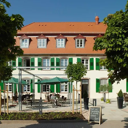 Schlosshotel Bergzaberner Hof-3