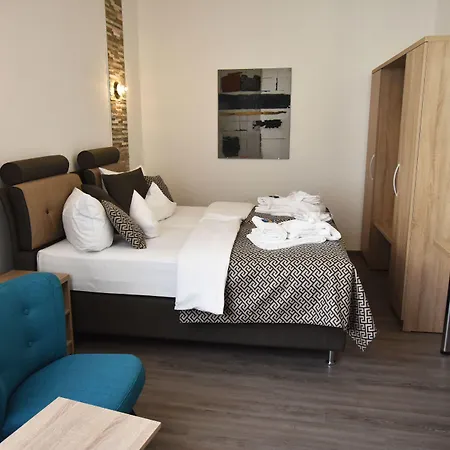 Hotel Badehof-2