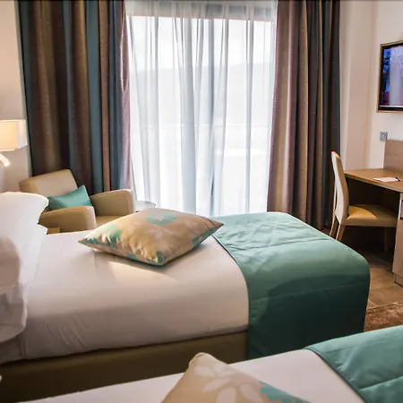 Az Hotels Zephyr-2