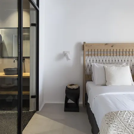 Adorno Beach Hotel And Suites-3